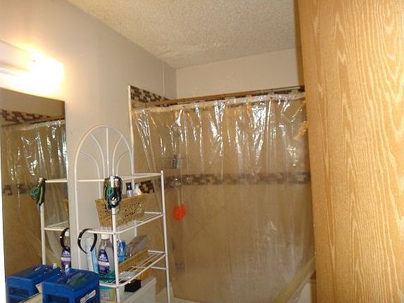 Unit B Bath