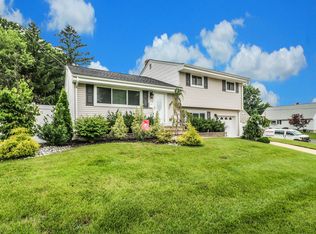 1 Diana Ct, South Amboy, NJ 08879