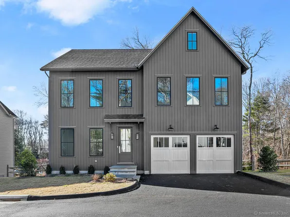 12 White Barns Lane #12, Norwalk, CT 06851