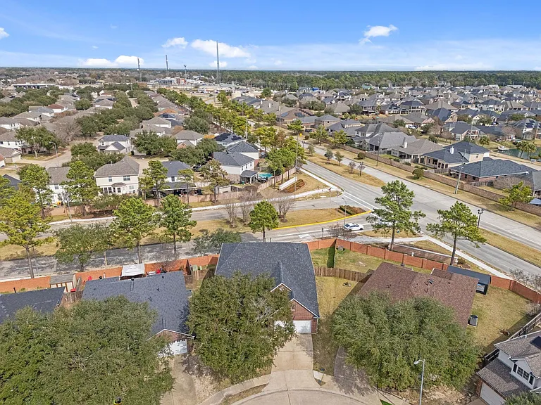 18210 Juniper Creek Ln — Photo 37