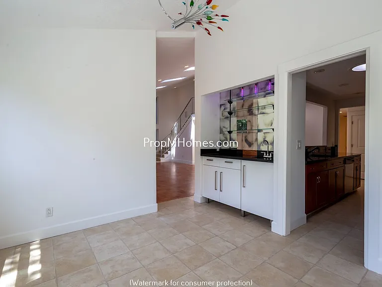 14995 SW 141st Ave — Photo 10