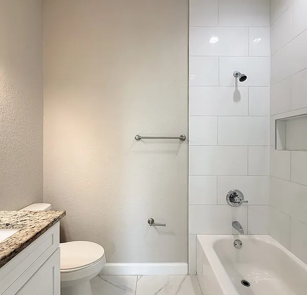 2 W Orange St #101 — Photo 49