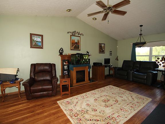 4th image of 5698 Silver Spurs Ln