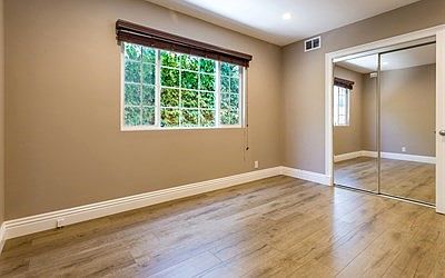 3rd image of 6106 Shadyglade Ave