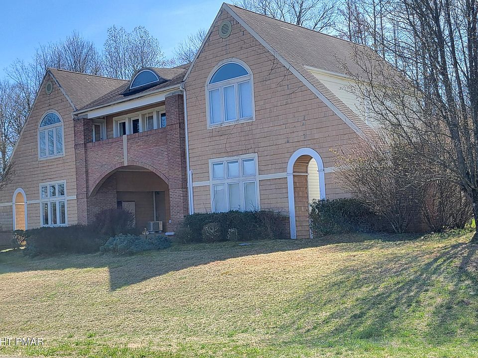 1st image of 115 Imperial Dr #101