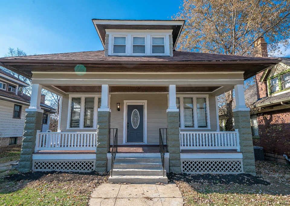 1st image of 3977 Parker Pl