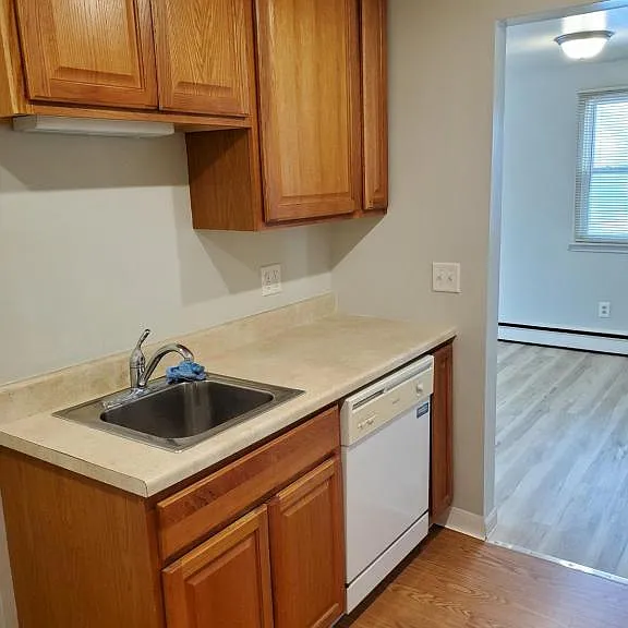 151 Tyler St — Photo 5