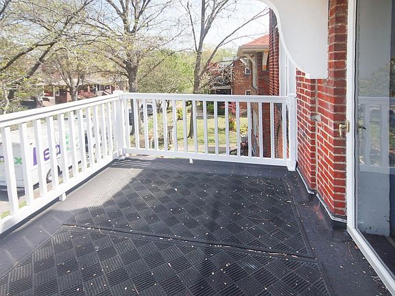 3rd image of 4540 Flora Ave #A