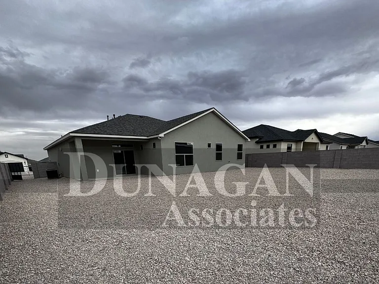 3723 Sapphire Dr — Photo 12