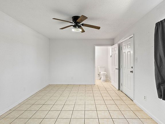 4th image of 1433 Cambridge Dr
