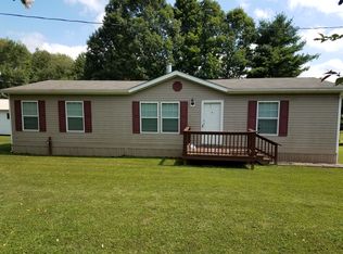 372 Glade Creek Rd, Danese, WV 25831