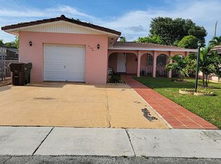 245 W 50th St, Hialeah, FL 33012