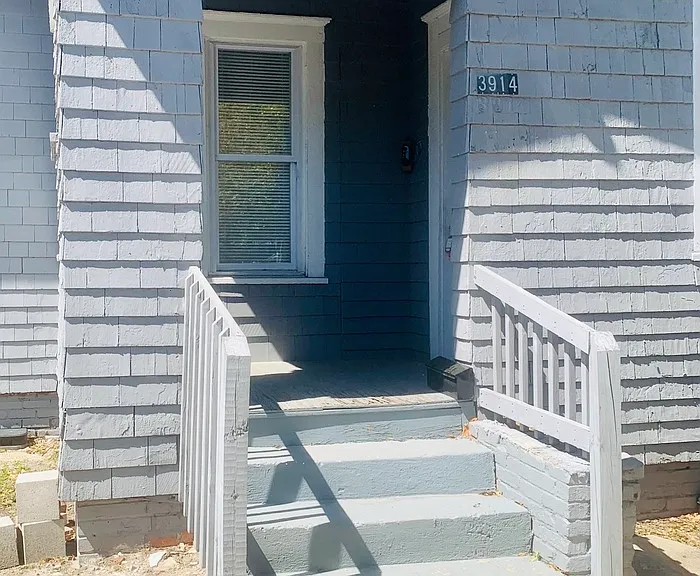 3914 Springfield Blvd — Photo 3