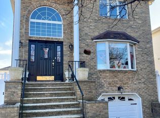 1056 Sinclair Ave, Staten Island, NY 10309
