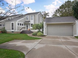 1313 Stardust Ave NW, Canton, OH 44708