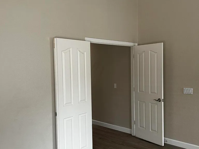 1489 S Dove St — Photo 24