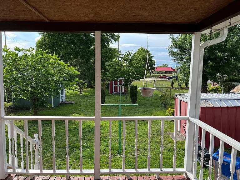 920 Marilyn Rd — Photo 5