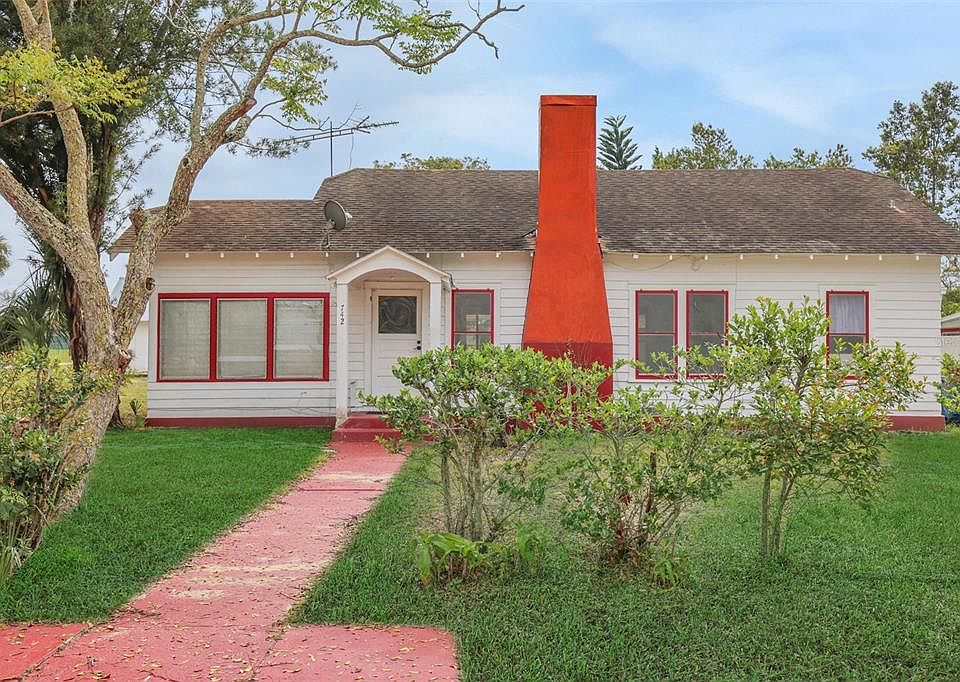 1st image of 742 HIBISCUS AVENUE