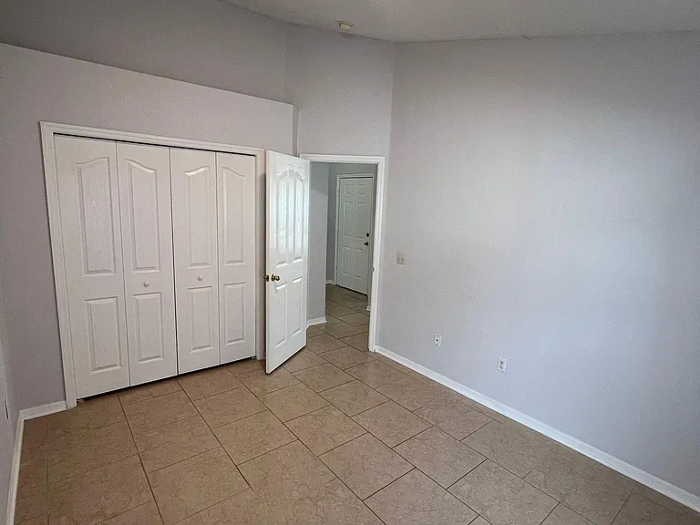 13709 Staghorn Rd — Photo 17
