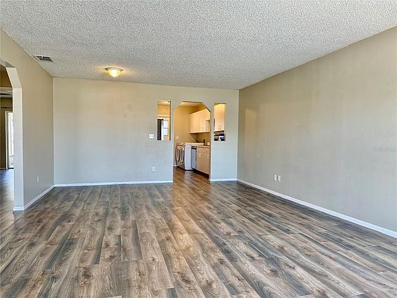 5th image of 350 WINTER RIDGE BOULEVARD #350