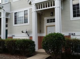 2285 Twilight Dr, Aurora, IL 60503