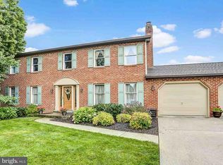 1102 W Powderhorn Rd, Mechanicsburg, PA 17050