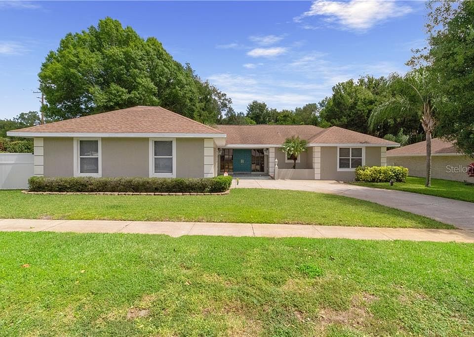 1st image of 2101 Edgewater Cir SE