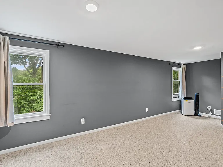 8345 Reinhardt St — Photo 22