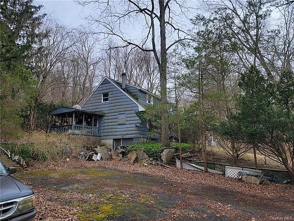 4th image of 743 Haverstraw Rd