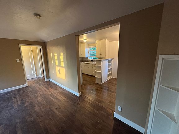 2nd image of 744 N Vine Ave APT A