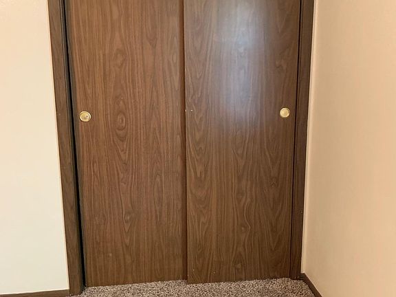5th image of 3224 N Molleck Dr