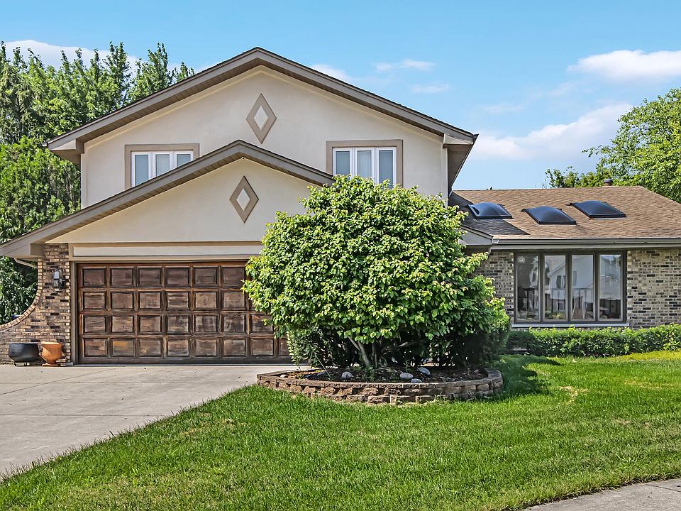 1st image of 8505 Teakwood Ct