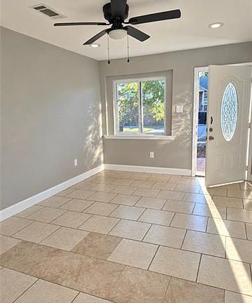 2nd image of 4803 Rhodes Dr