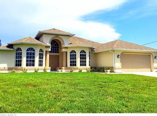 9 SW 26th Pl, Cape Coral, FL 33991