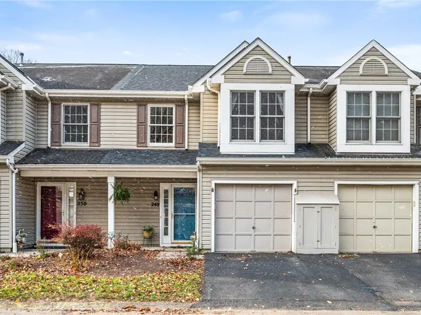248 Commons Dr, Oakmont, PA 15139