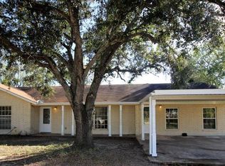 8272 Grassbur Rd, Bryan, TX 77808