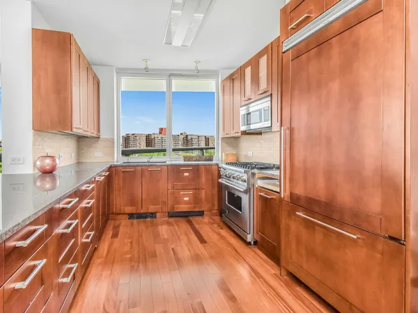 640 West 237th Street image 1 of 16