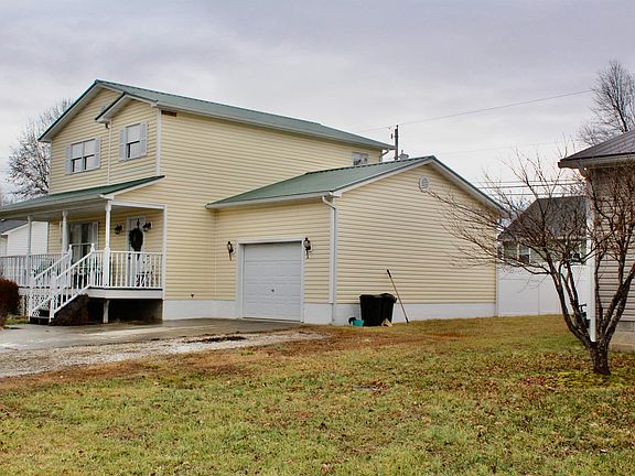 3rd image of 1062 Grant St