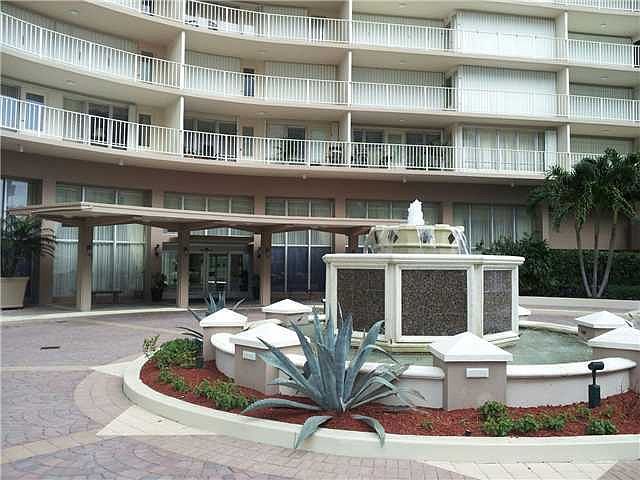 1st image of 4100 Galt Ocean Dr APT 109