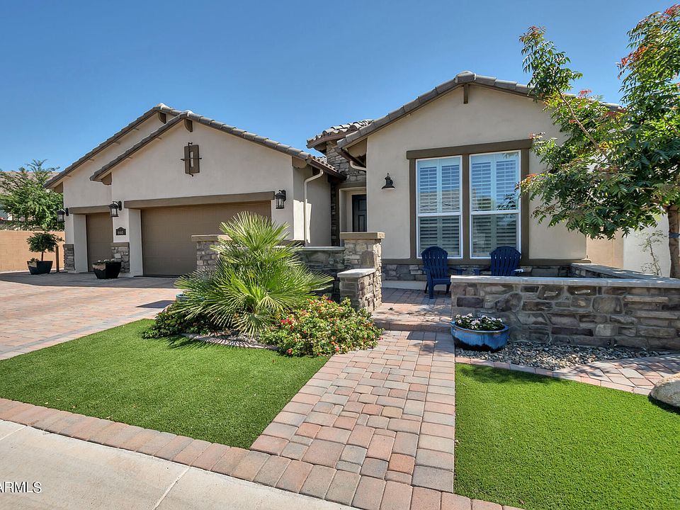 1st image of 4465 E FAIRBROOK Street