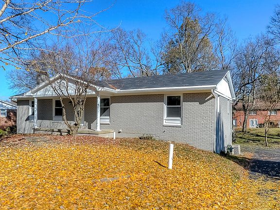 2nd image of 1212 Pradero Dr