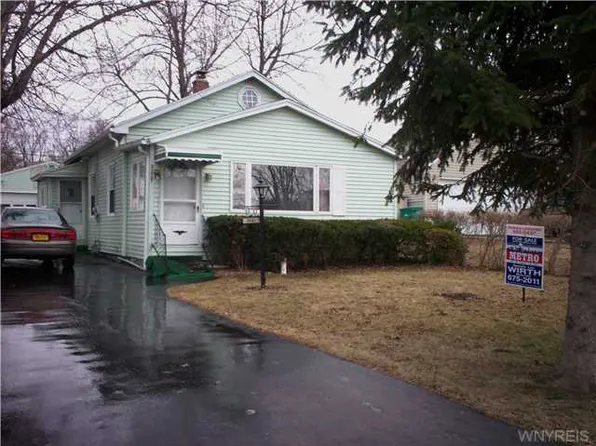 3587 James St, Buffalo, NY 14219