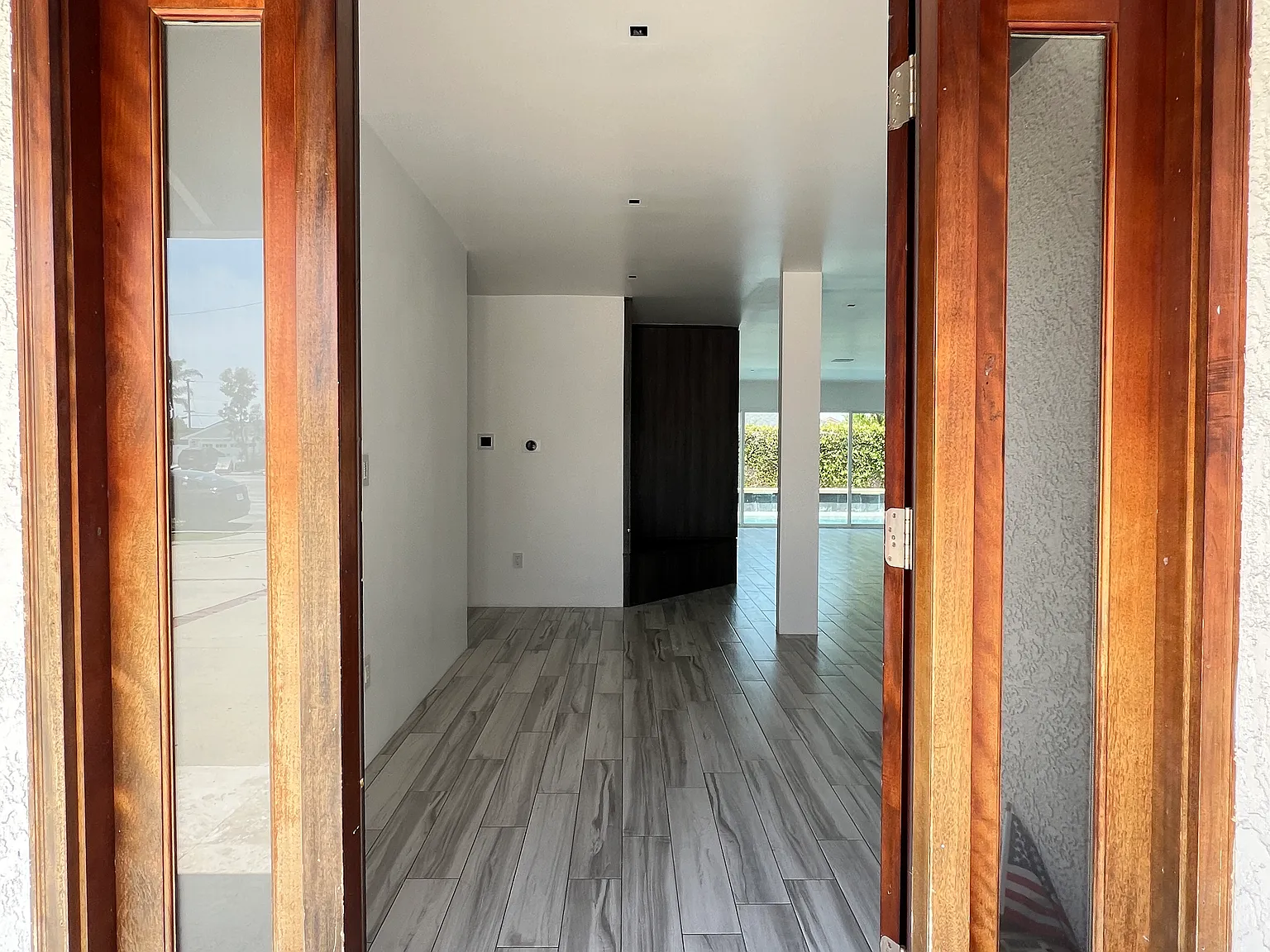 4 bed, 2459 sqft, $7,000 — Photo 2