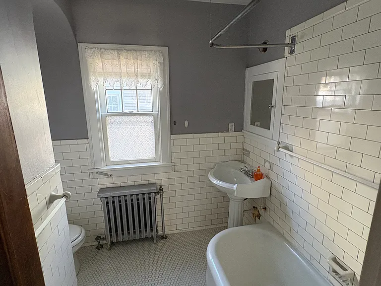 15735 Clifton Blvd #2 — Photo 14