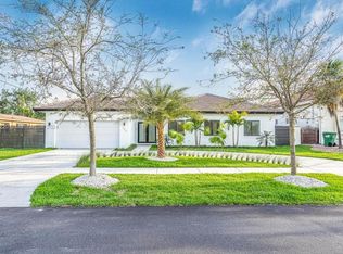 9870 SW 213th St, Cutler Bay, FL 33189