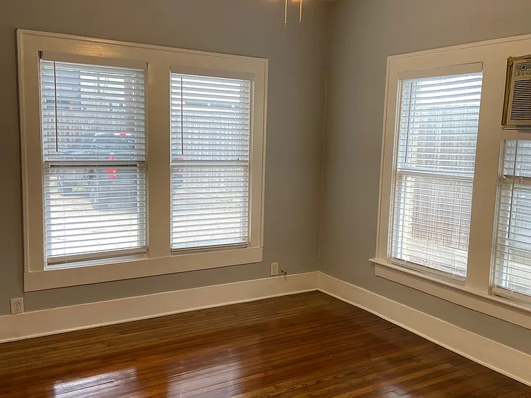316 W Gray St #A — Photo 13