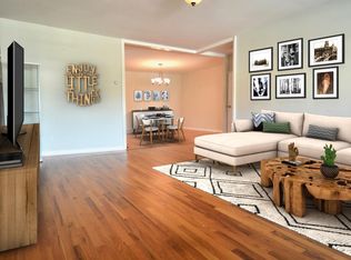 3250 Lucerne St, Bronx, NY 10465