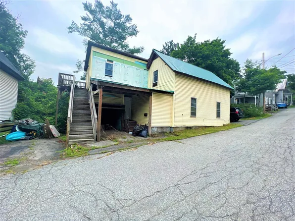 10 Ridgeway Street, Springfield, VT 05156