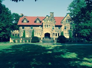 2285 Coventry Rd, Cleveland Heights, OH 44118