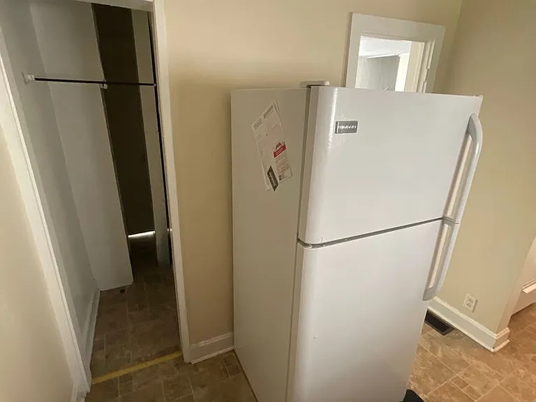 416 N Lincoln St — Photo 37